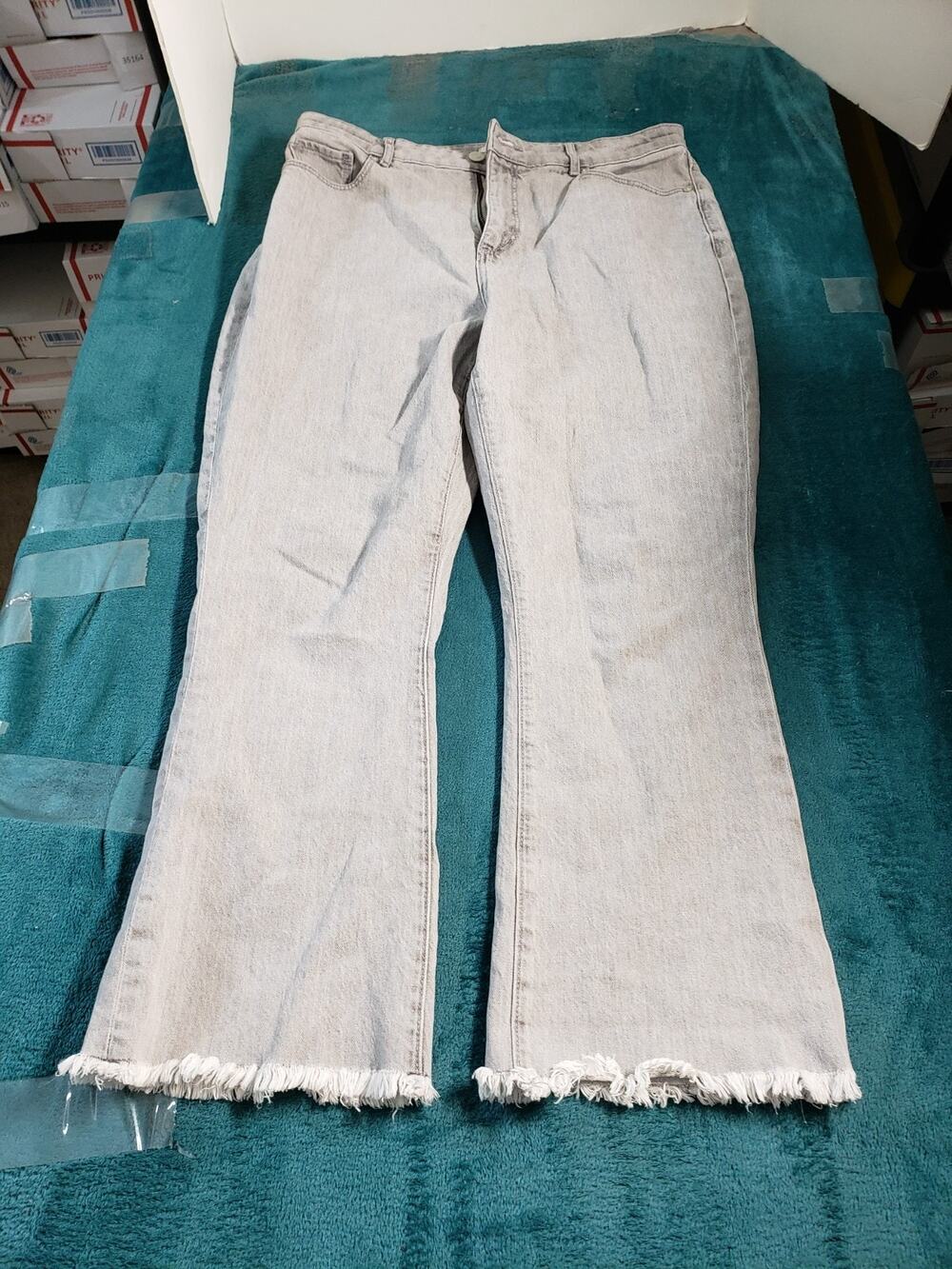 Loft Jeans Size 10 Womens Gray Pants Fray Hem Mid Rise Bootcut Kick Cropped